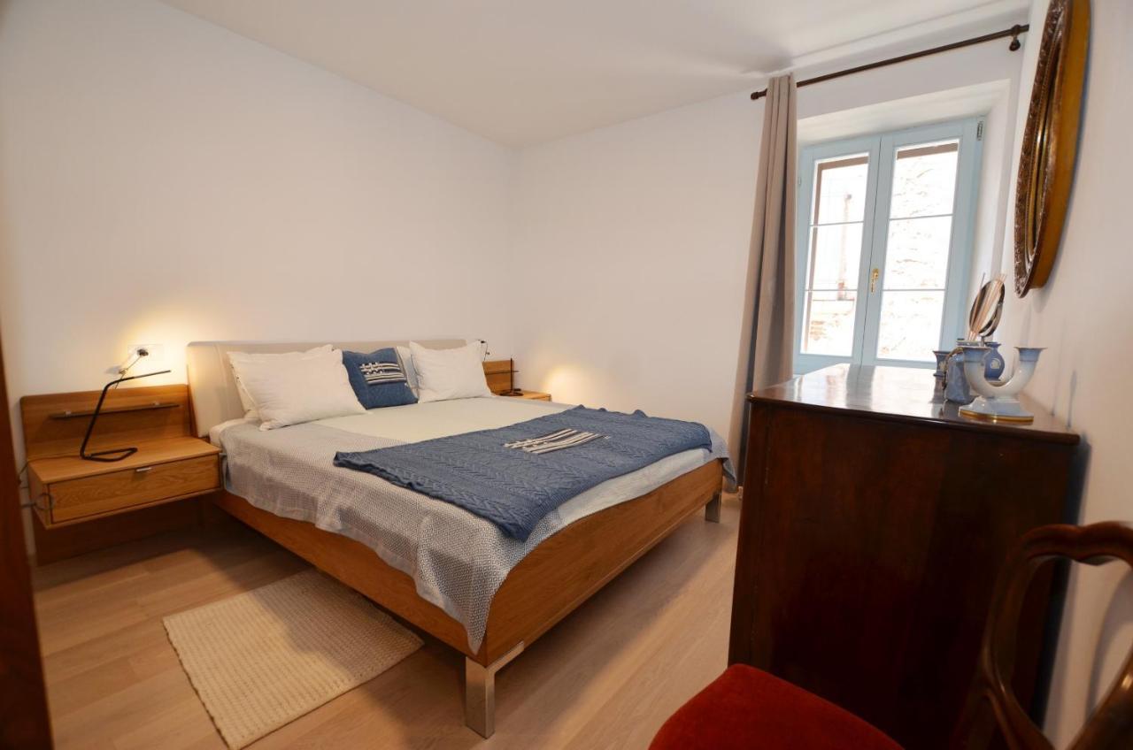 Leone Sea View Apartment Rovinj Exteriör bild